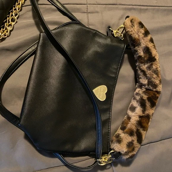 Betsy Johnson purse - Picture 2 of 4